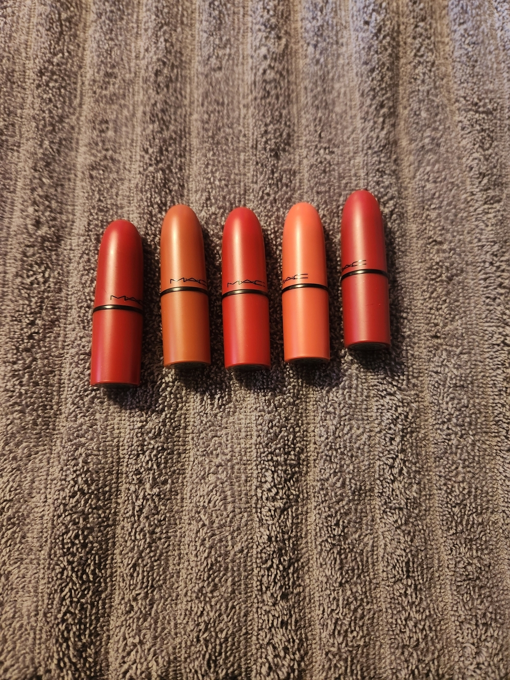 MAC Cosmetics Mini Lipstick Set - Assorted Red & Orange Shades